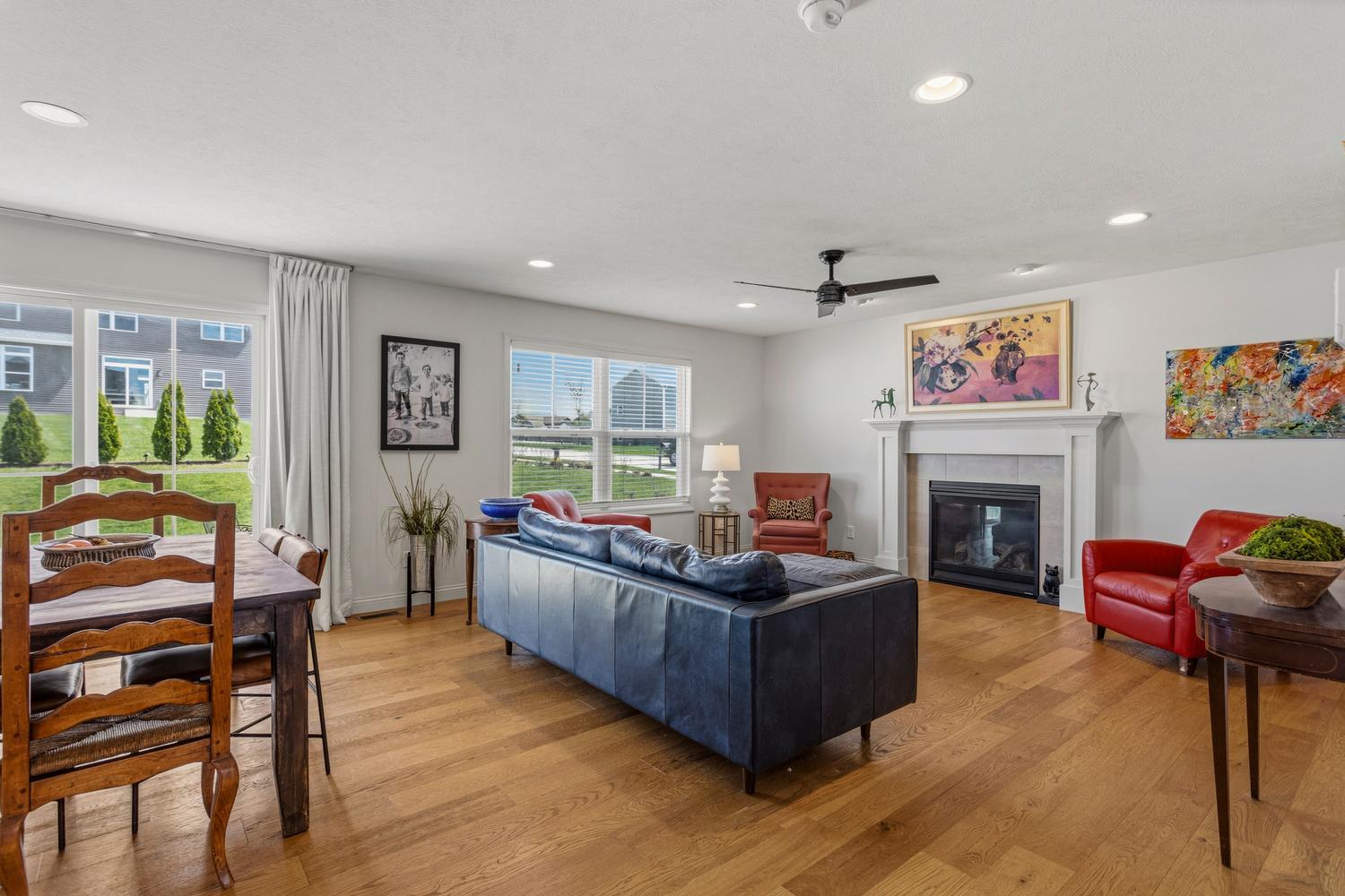 718 Cole Lane Mahomet, IL 61853 - Photo 8 of 44