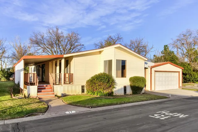 $199,900 | 17 Seabrook Street, Sacramento, CA 95828