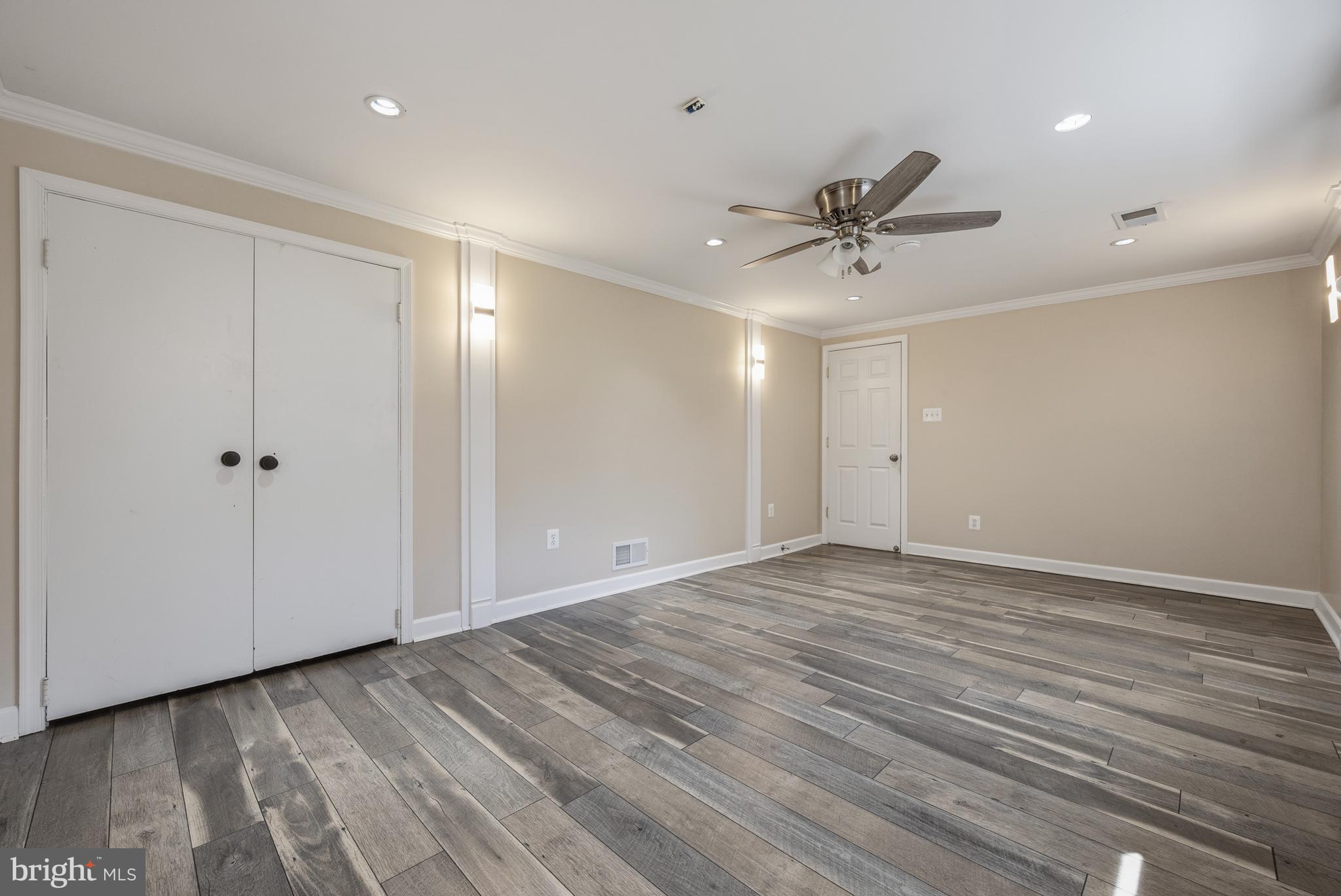 124 Woodland Road Gaithersburg, MD 20877 - Photo 38 of 79 a view of an empty room