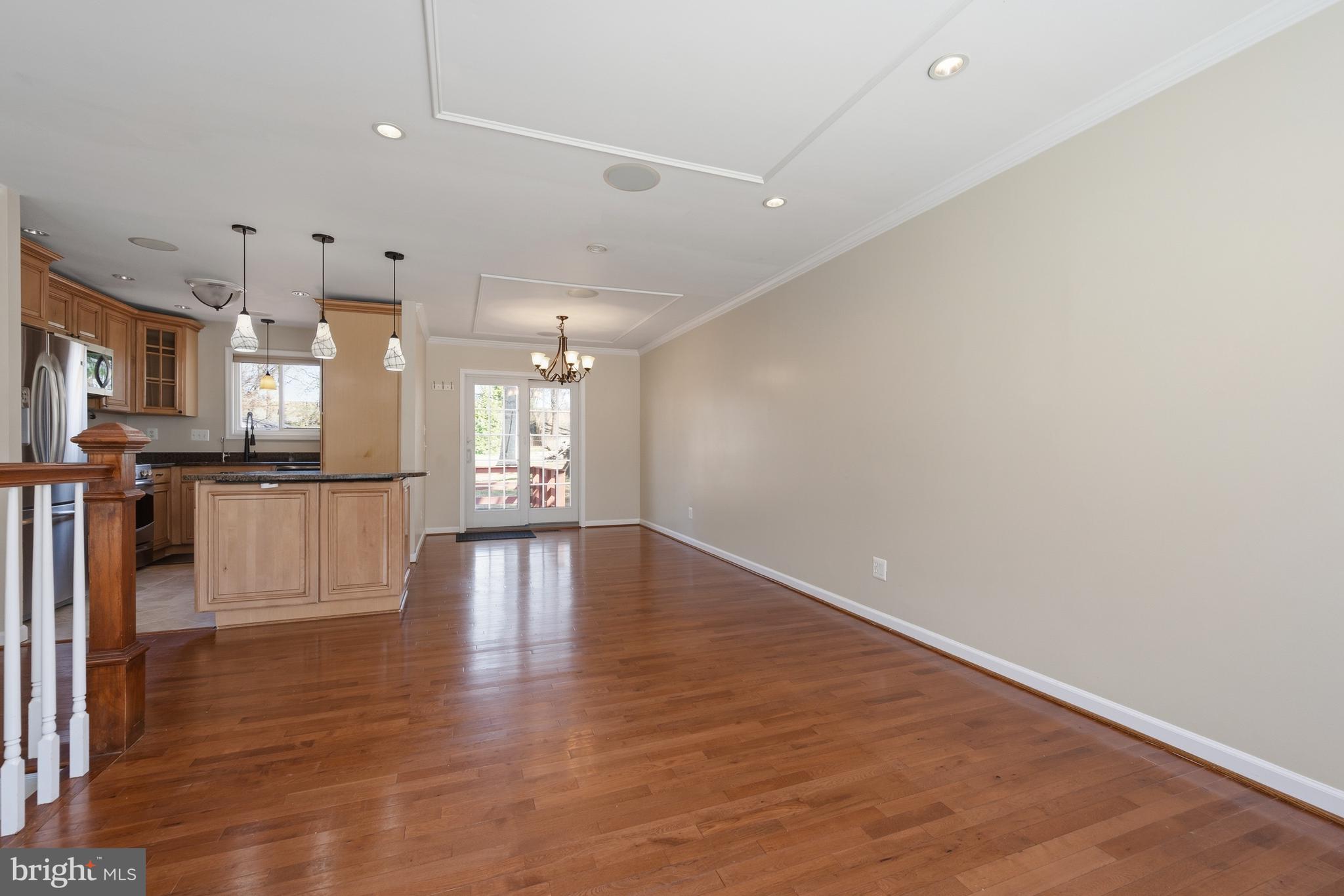 124 Woodland Road Gaithersburg, MD 20877 - Photo 9 of 79
