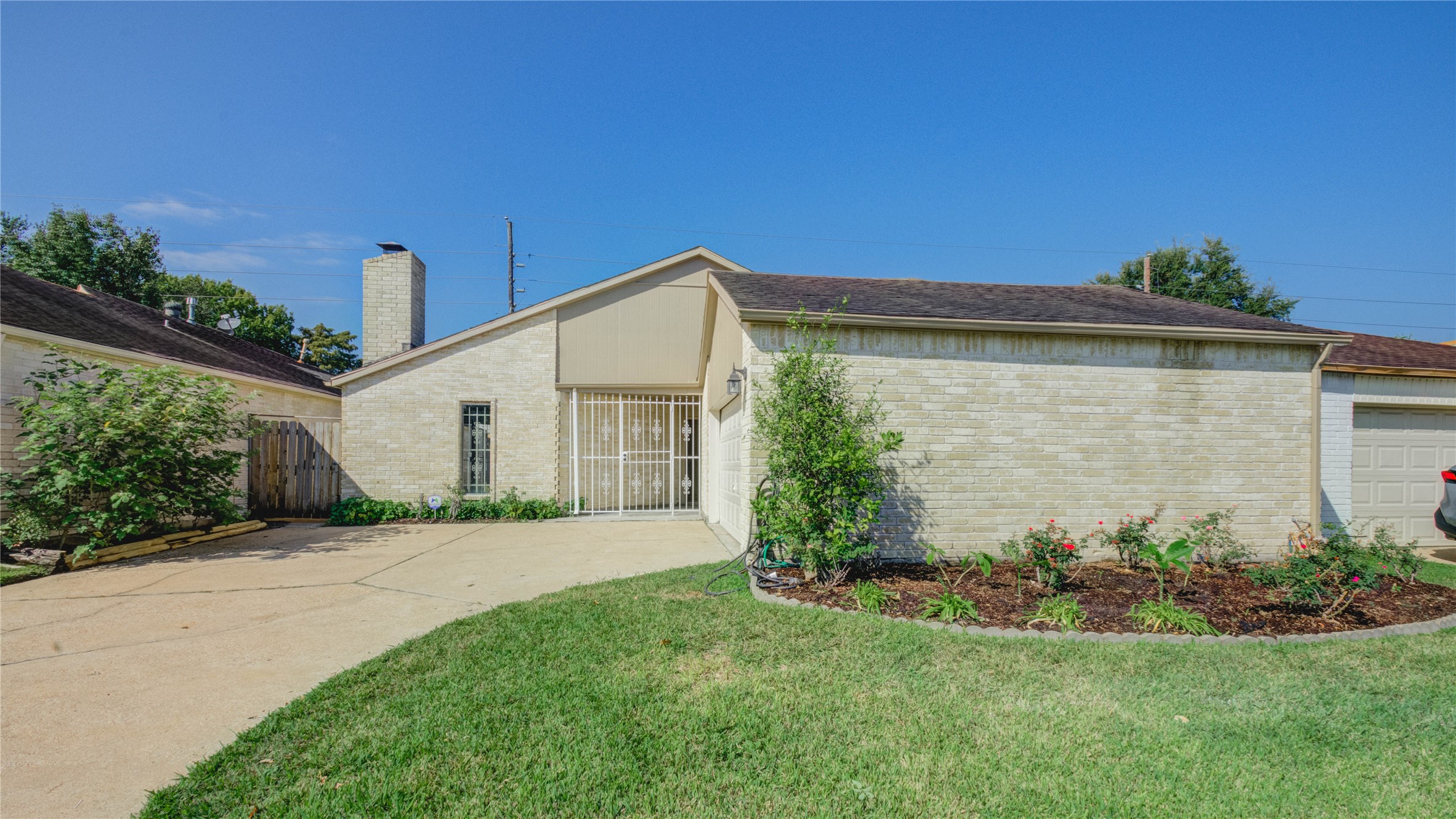 7222 Winkleman Road Houston, TX 77083 - Photo 1 of 34 Gallery Image 1