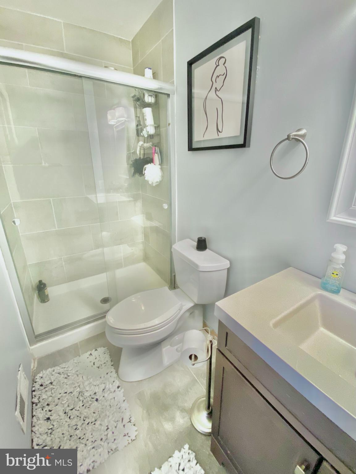 110 Dorado Avenue Sewell, NJ 08080 - Photo 18 of 31 Bathroom