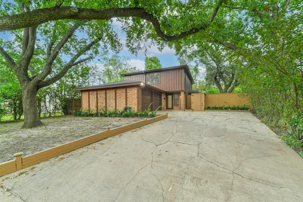 $479,000 | 3111 Rockyridge Drive, Houston, TX 77063