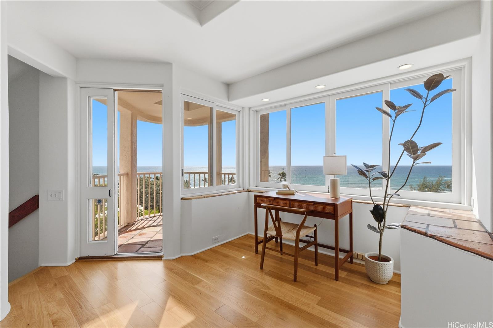 3210 Diamond Head Road, Unit 4 Honolulu, HI 96815 - Photo 11 of 25 a view of a workspace with furniture and a window
