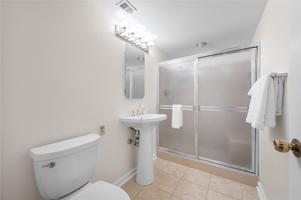 1500 Cochran Road, Unit 809 Pittsburgh, PA 15243 - Photo 18 of 33 Gallery Image 18