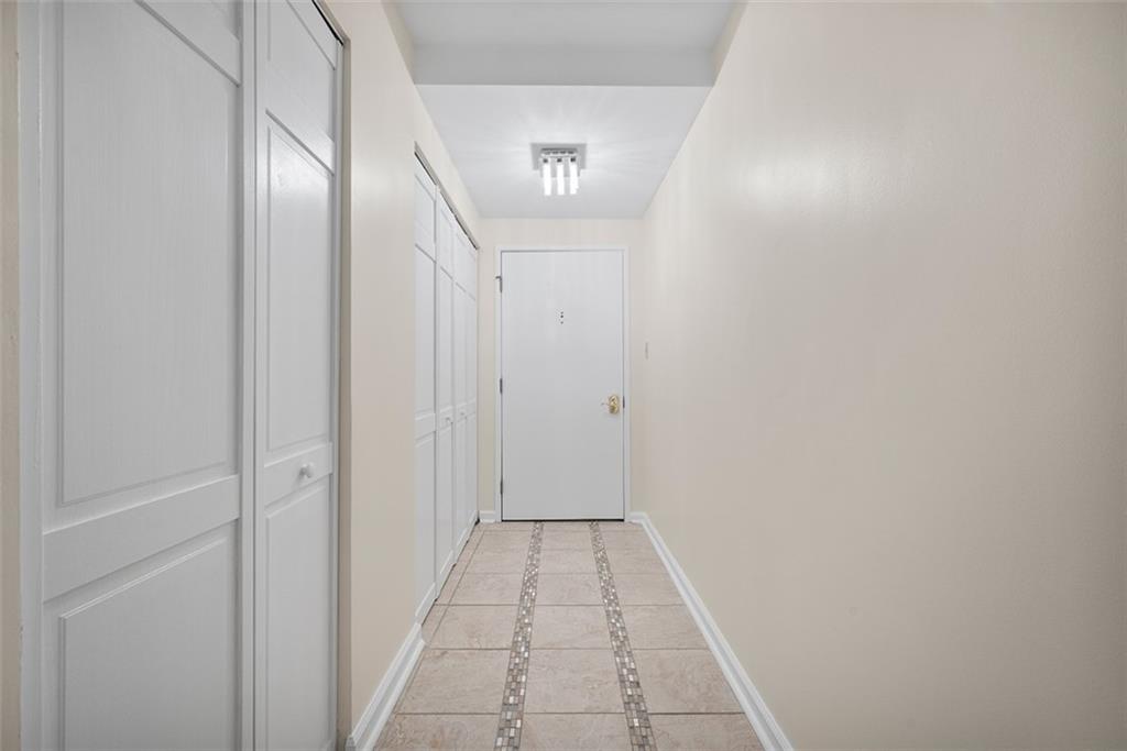1500 Cochran Road, Unit 809 Pittsburgh, PA 15243 - Photo 5 of 33 Gallery Image 5