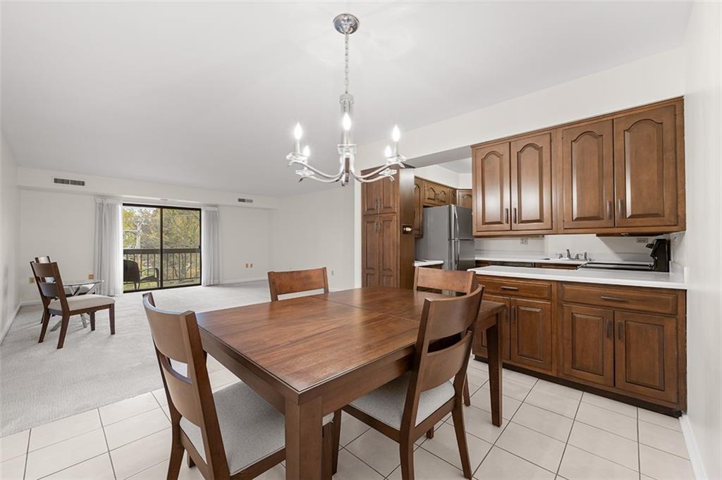 1500 Cochran Road, Unit 809 Pittsburgh, PA 15243 - Photo 10 of 33 Gallery Image 10