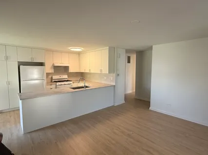 $299,000 | 958 Inverrary Lane, Unit 958, Deerfield, IL 60015