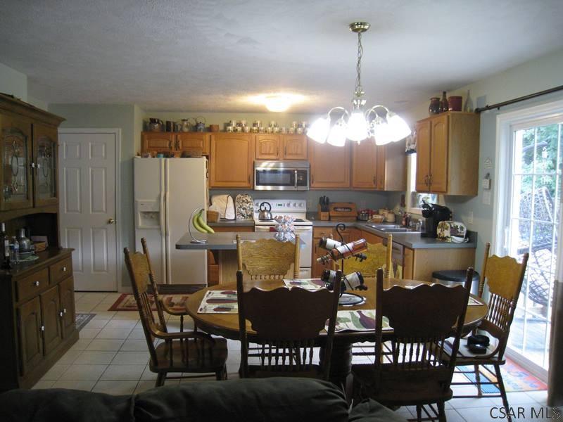1607 Rodgers Avenue Cresson, PA 16630 - Photo 10 of 34