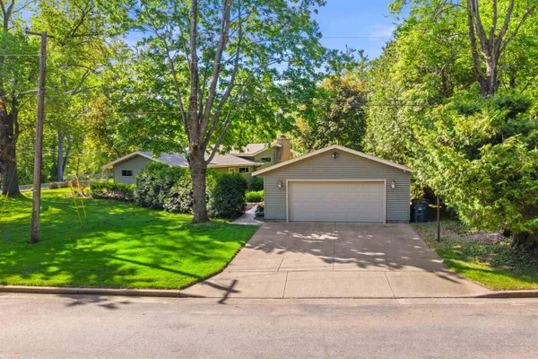$335,000 | 3310 Lincoln Street, Wisconsin Rapids, WI 54494