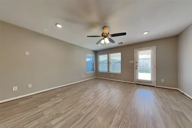 $1,925 | 25614 Ramsey Heights Way, Porter, TX 77365