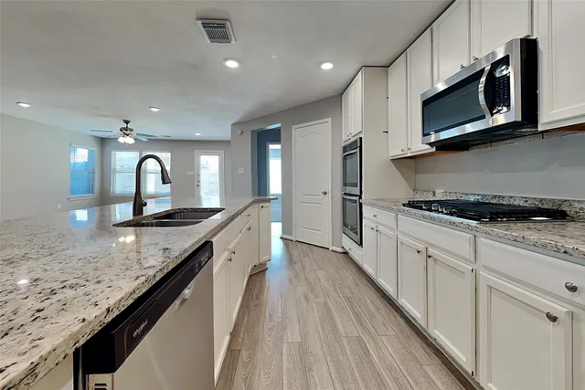 $1,925 | 25614 Ramsey Heights Way, Porter, TX 77365