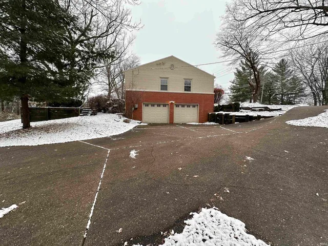 $2,000 | 4315 Stringtown Road, Evansville, IN 47711