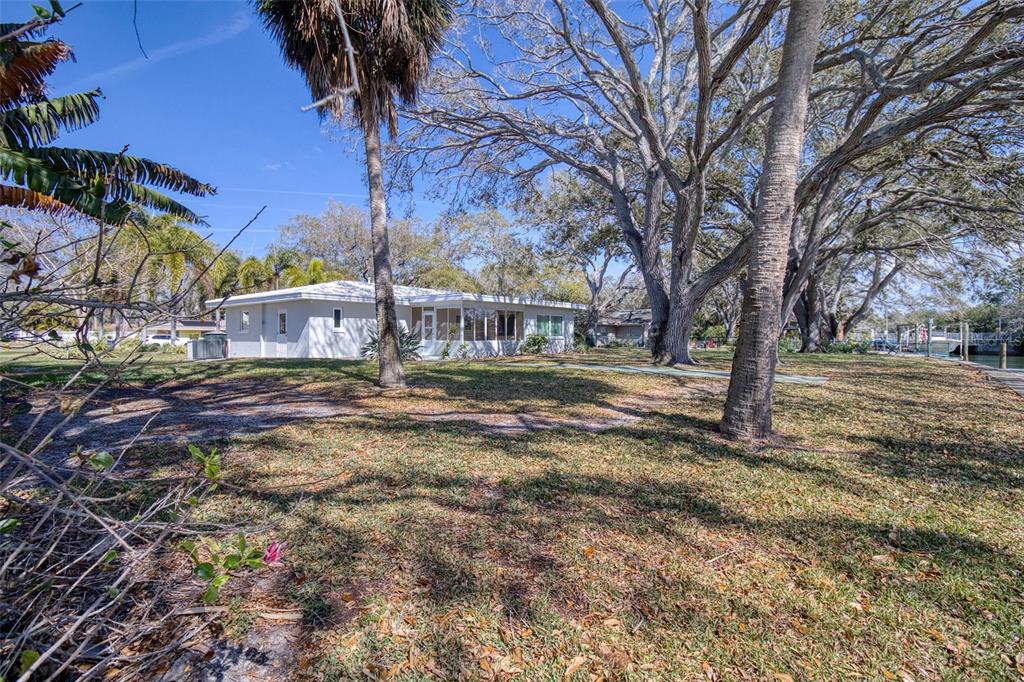 5 Shore Drive Dunedin, FL 34698 - Photo 18 of 31