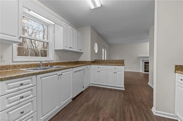 $269,000 | 2017 Priya Street, Thomasville, NC 27360