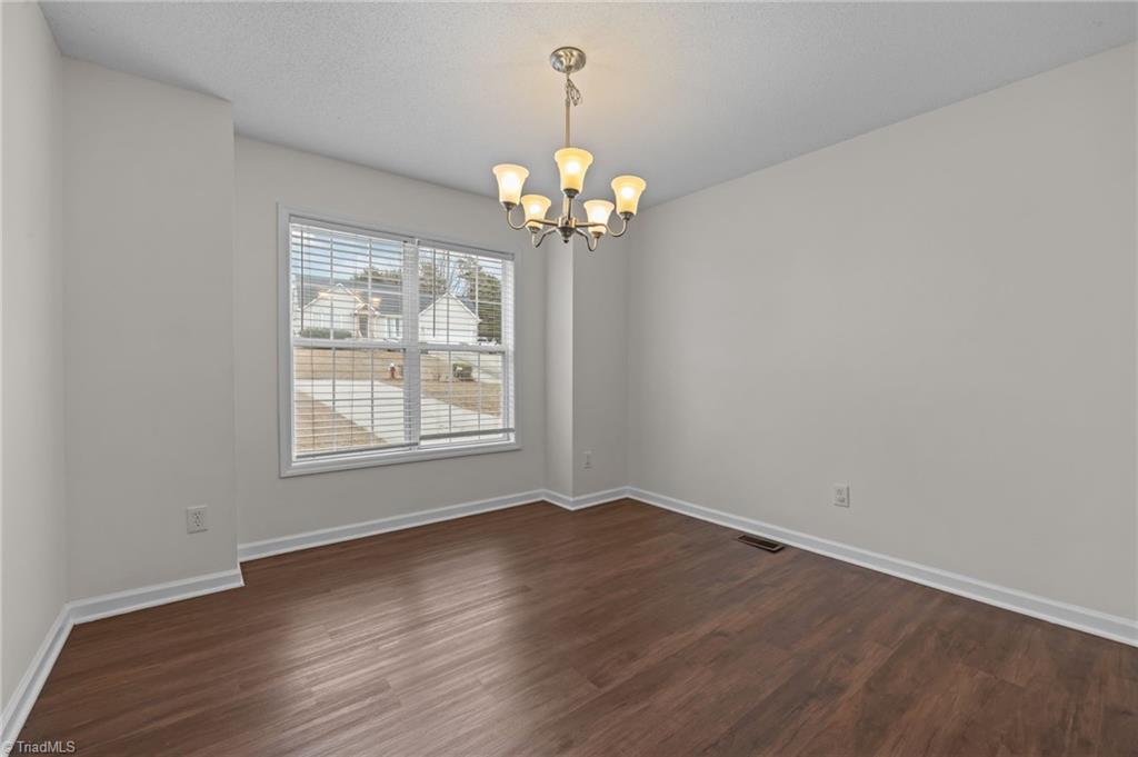 2017 Priya Street Thomasville, NC 27360 - Photo 12 of 31