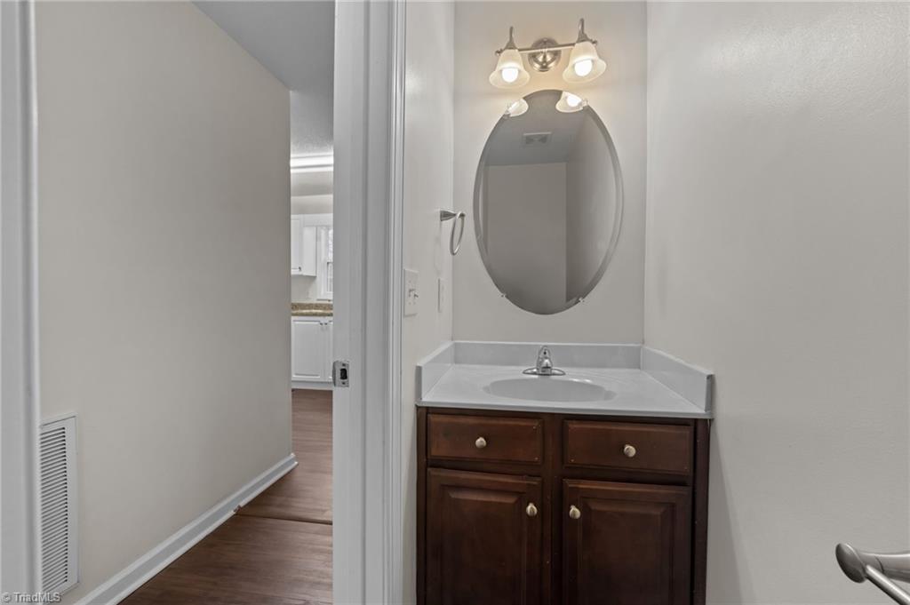 2017 Priya Street Thomasville, NC 27360 - Photo 14 of 31