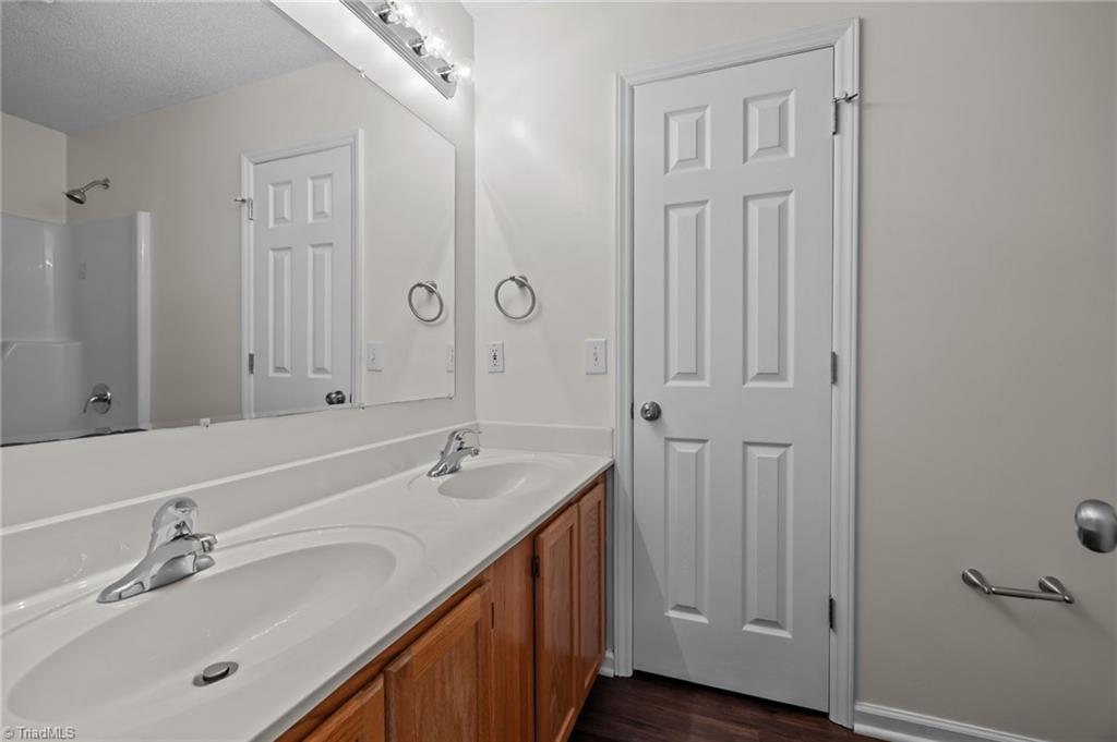 2017 Priya Street Thomasville, NC 27360 - Photo 19 of 31