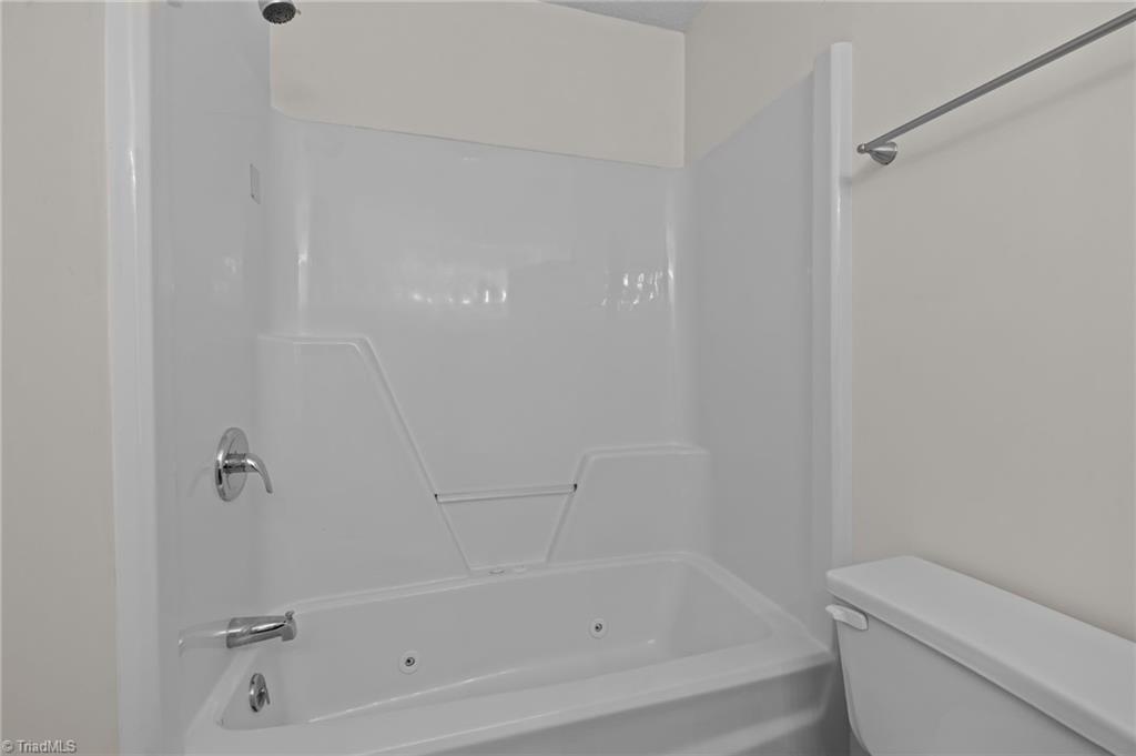 2017 Priya Street Thomasville, NC 27360 - Photo 20 of 31