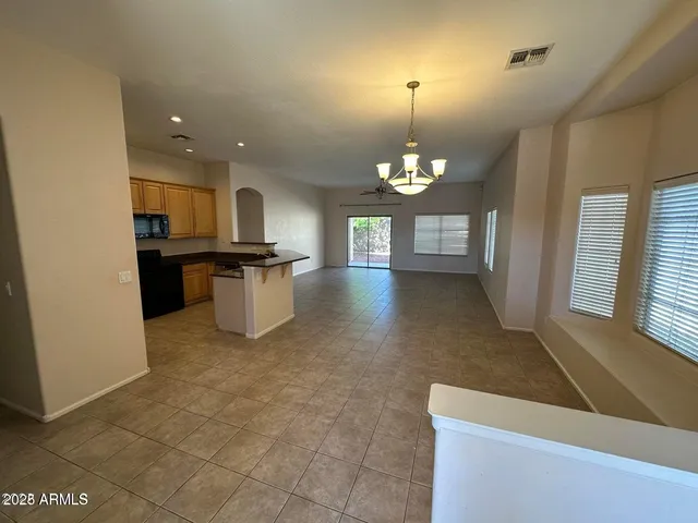 $2,900 | 16946 North 49th Way, Scottsdale, AZ 85254
