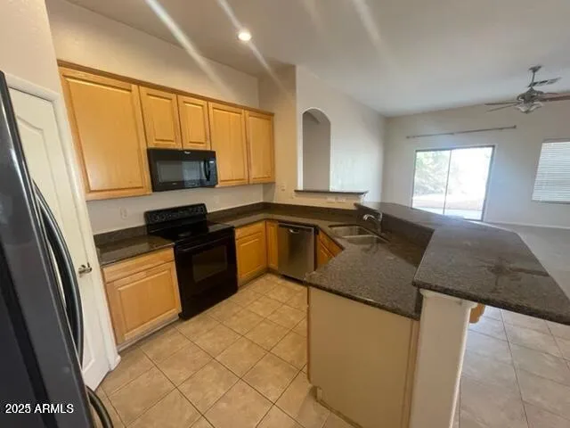 $2,900 | 16946 North 49th Way, Scottsdale, AZ 85254