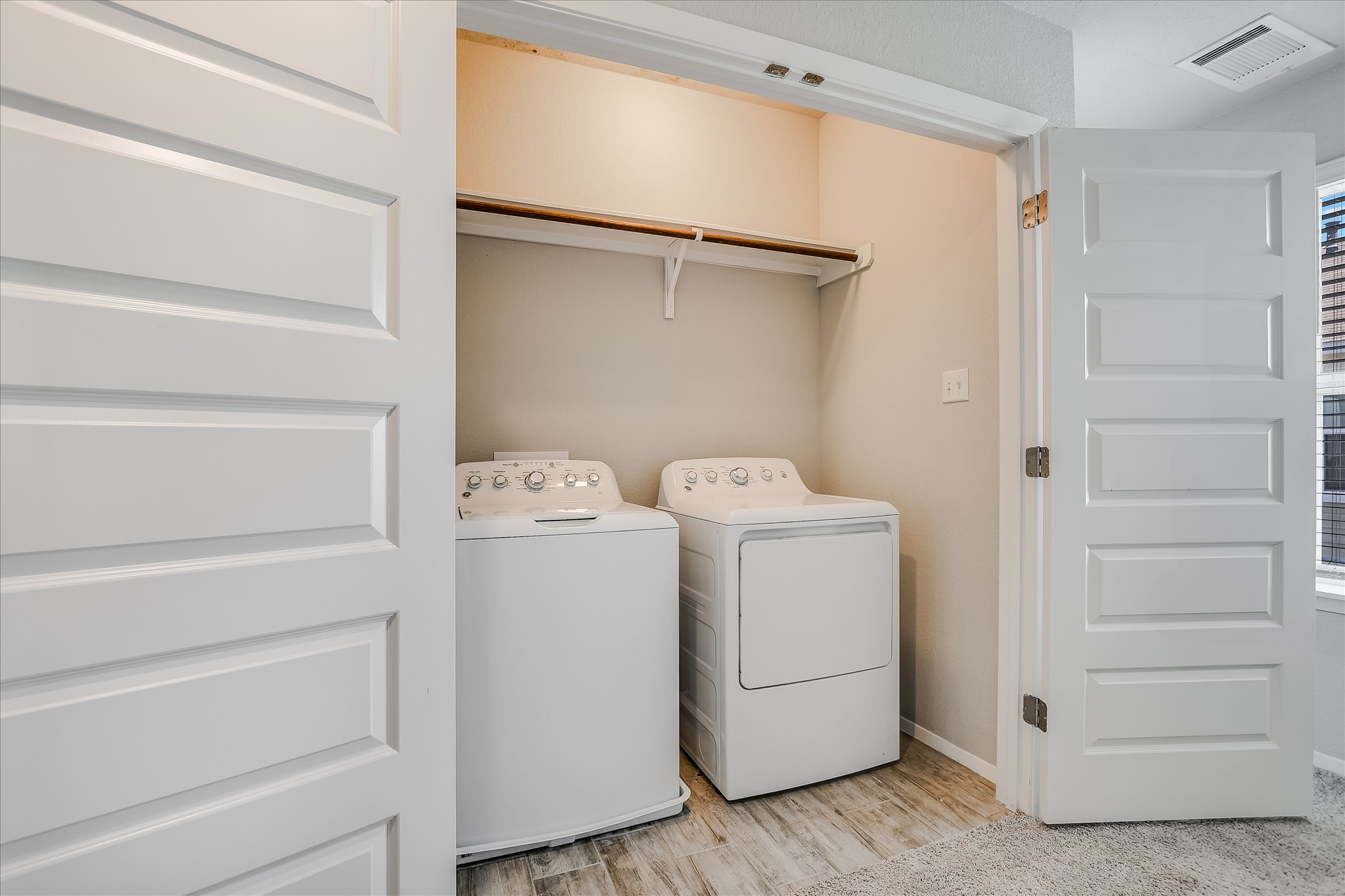 204 Crescent Street Georgetown, TX 78626 - Photo 4 of 12 a utility room with dryer and washer