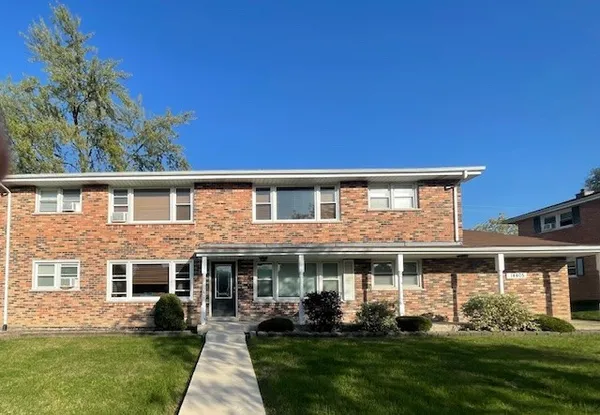 $2,100 | 14405 South Ravinia Avenue, Unit 1S, Orland Park, IL 60462