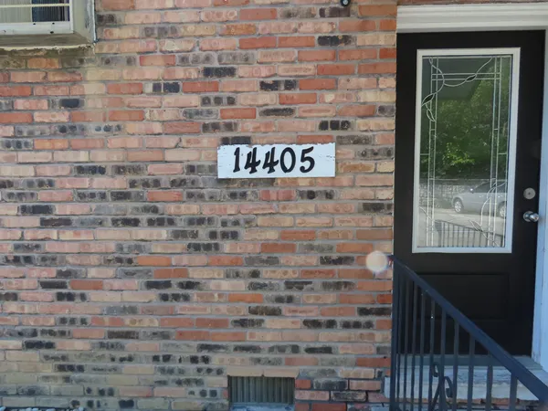 $2,100 | 14405 South Ravinia Avenue, Unit 1S, Orland Park, IL 60462