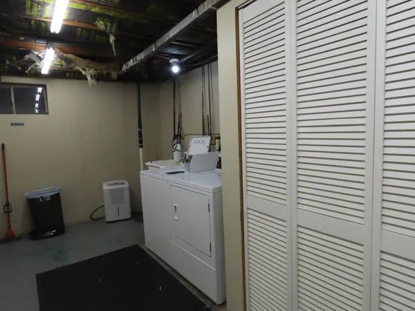 $2,100 | 14405 South Ravinia Avenue, Unit 1S, Orland Park, IL 60462