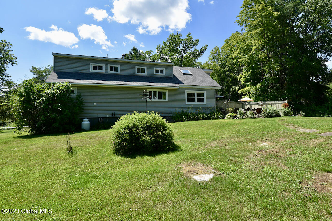 47 Locust Grove Road Saratoga Springs, NY 12866 - Photo 42 of 49 44