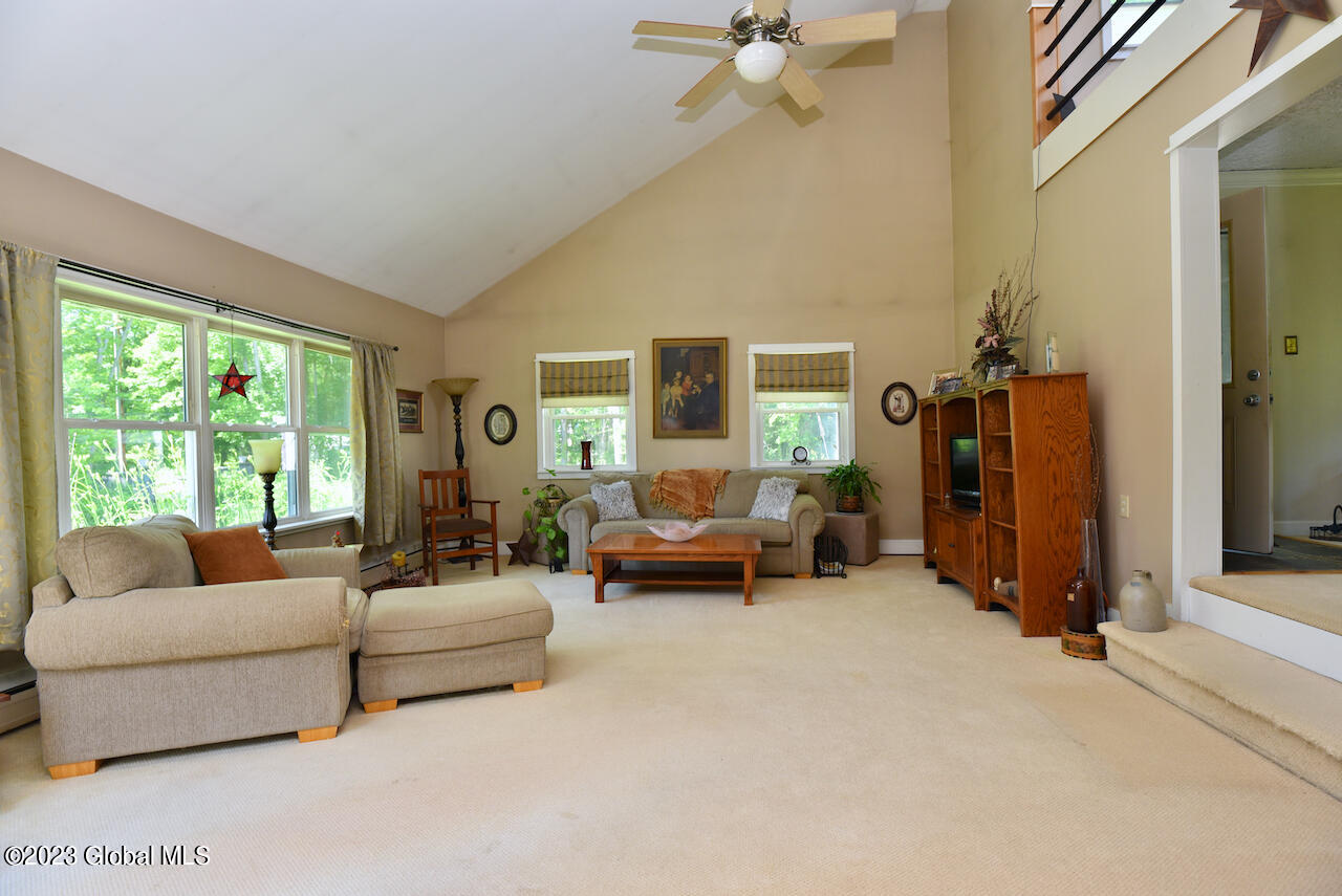 47 Locust Grove Road Saratoga Springs, NY 12866 - Photo 6 of 49 6