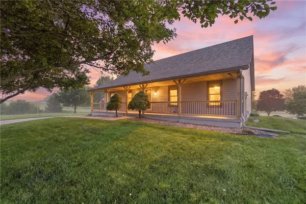 $485,000 | 15220 Terra Pulchra Drive, Smithville, MO 64089