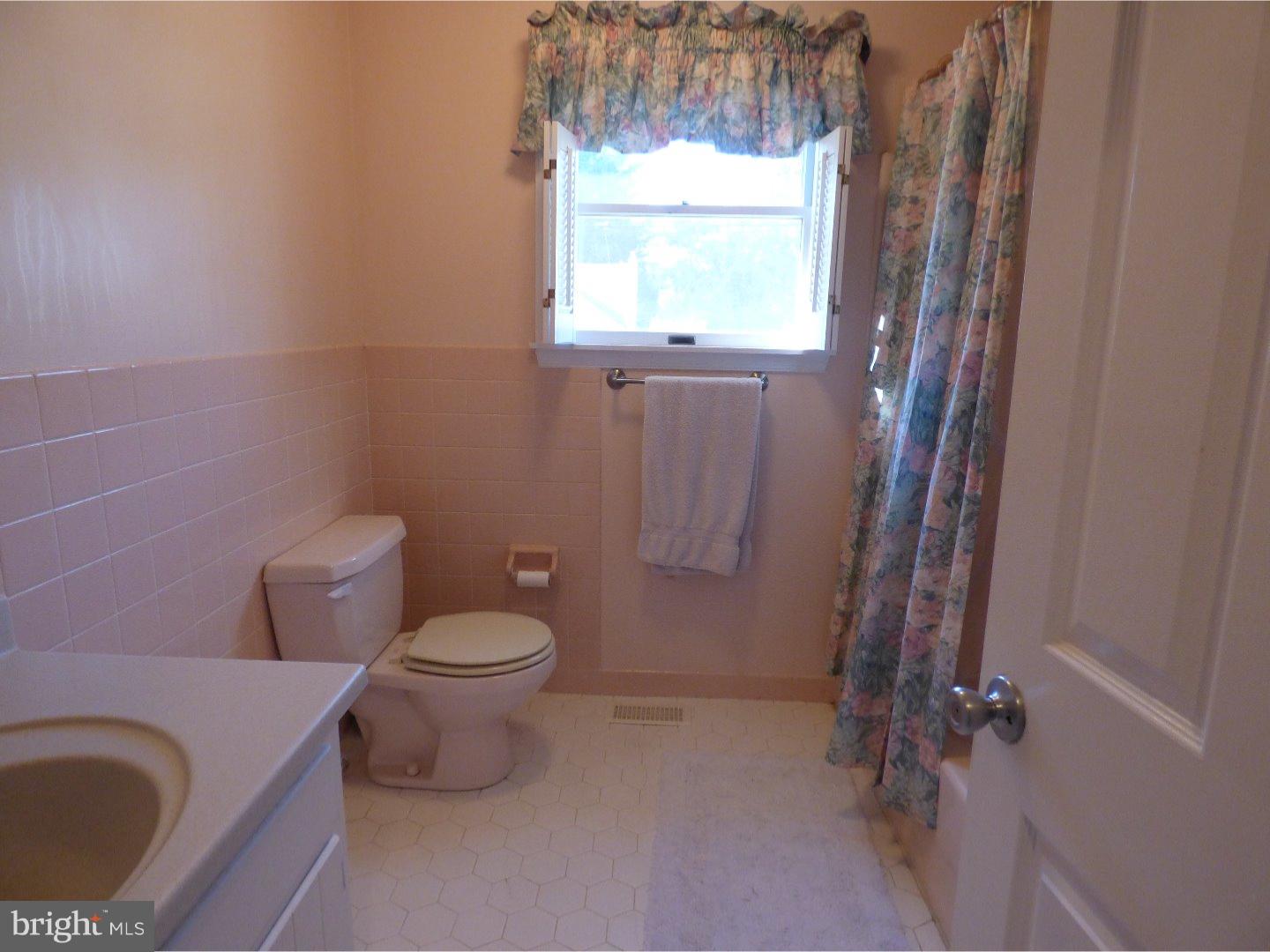 117 Madison Road Willow Grove, PA 19090 - Photo 10 of 25 Bathroom