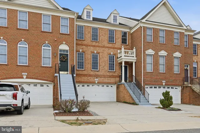 $739,950 | 25382 Whippoorwill Terrace, Chantilly, VA 20152