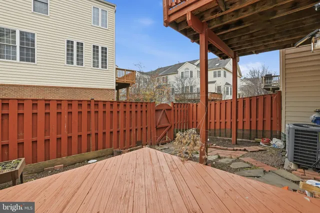 $739,950 | 25382 Whippoorwill Terrace, Chantilly, VA 20152