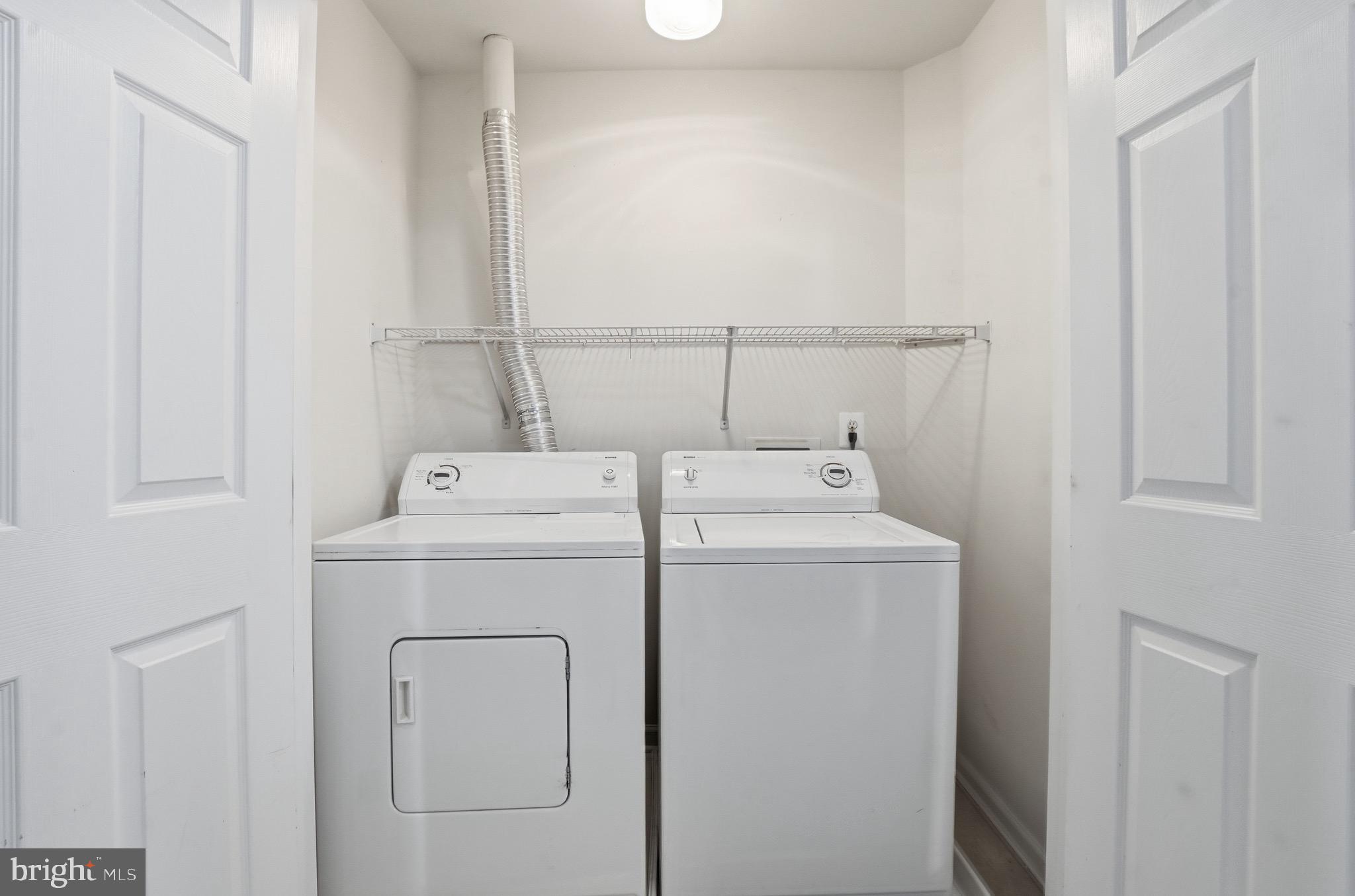 25382 Whippoorwill Terrace Chantilly, VA 20152 - Photo 39 of 46 LAUNDRY