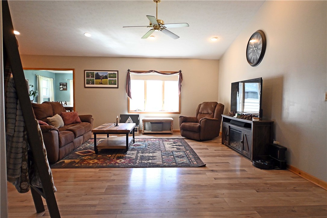 186 Pine Valley Road Catlin, NY 14872 - Photo 12 of 45 Looking in from Front Door