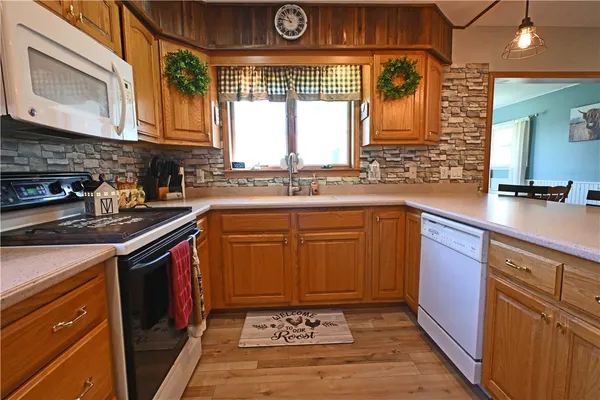 $399,900 | 186 Pine Valley Road, Catlin, NY 14872