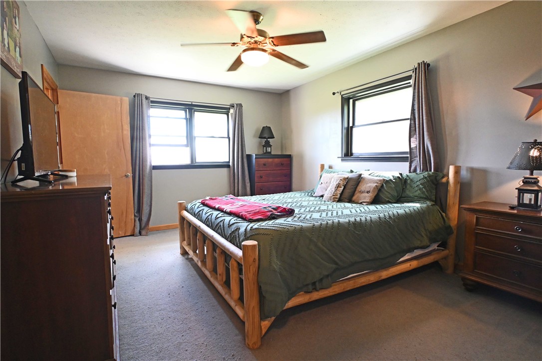 186 Pine Valley Road Catlin, NY 14872 - Photo 29 of 45 Owner Suite