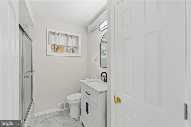 $350,000 | 2 Cypress Court, Westville, NJ 08093