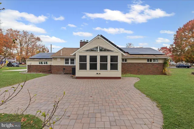 $350,000 | 2 Cypress Court, Westville, NJ 08093