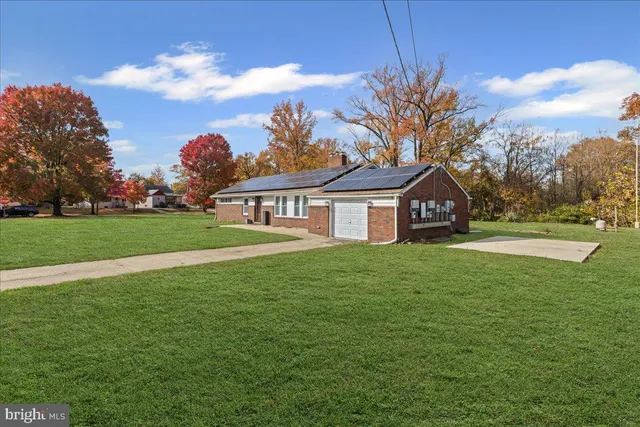 $350,000 | 2 Cypress Court, Westville, NJ 08093