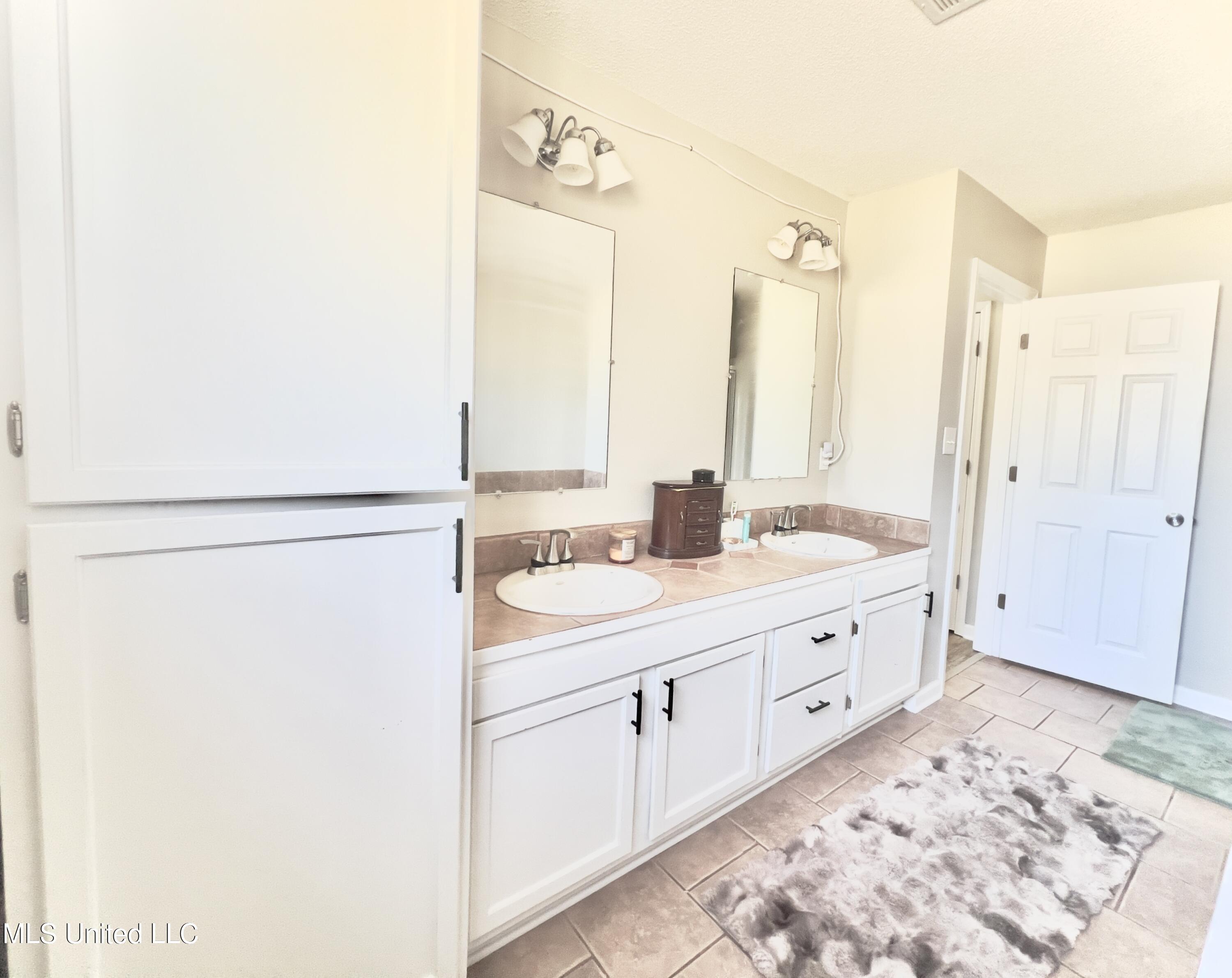 140 Lonnie Street Road Lucedale, MS 39452 - Photo 17 of 21 Master Bathroom