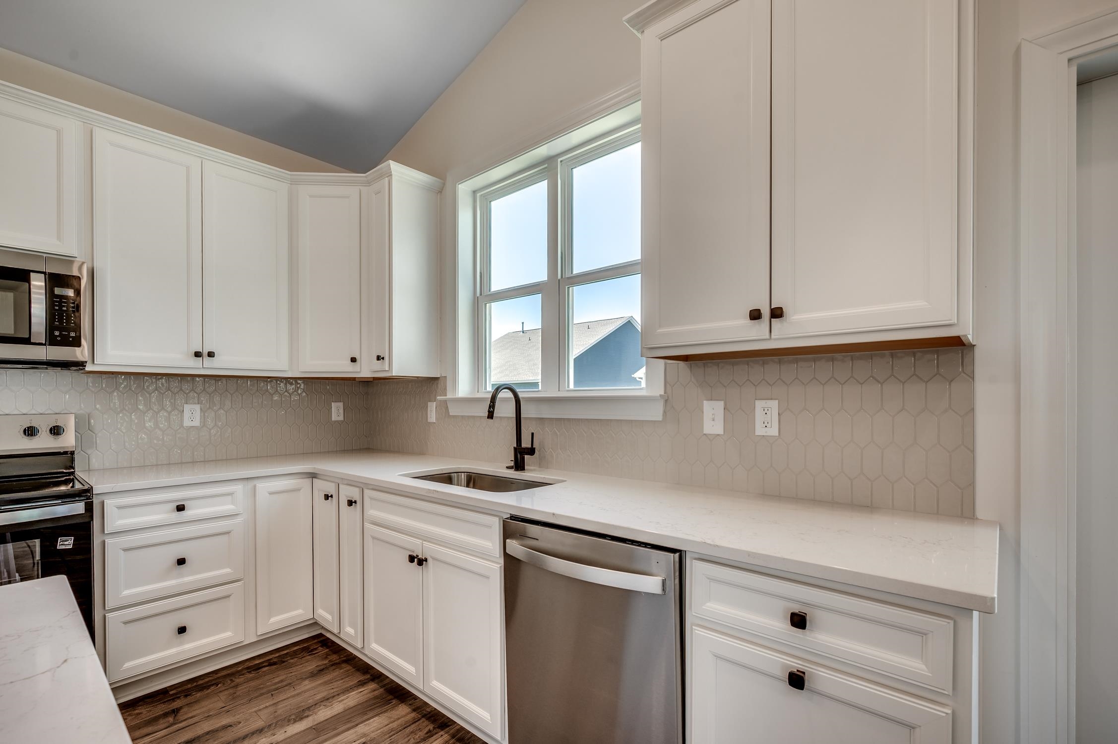 163 Glengrove Lane Murrells Inlet, SC 29576 - Photo 15 of 32