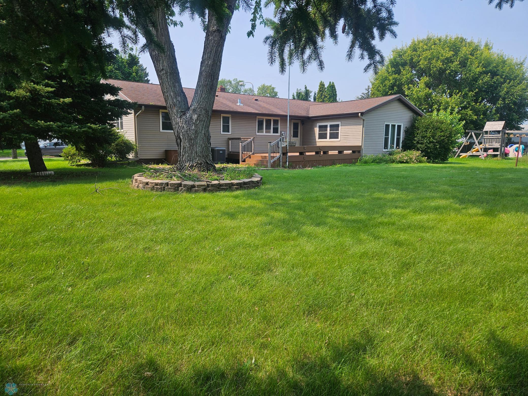244 Main Street Breckenridge, MN 56520 - Photo 4 of 28