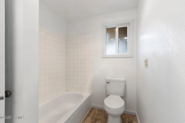 $184,000 | 207 South 8th Avenue, Unit 7, Yakima, WA 98902