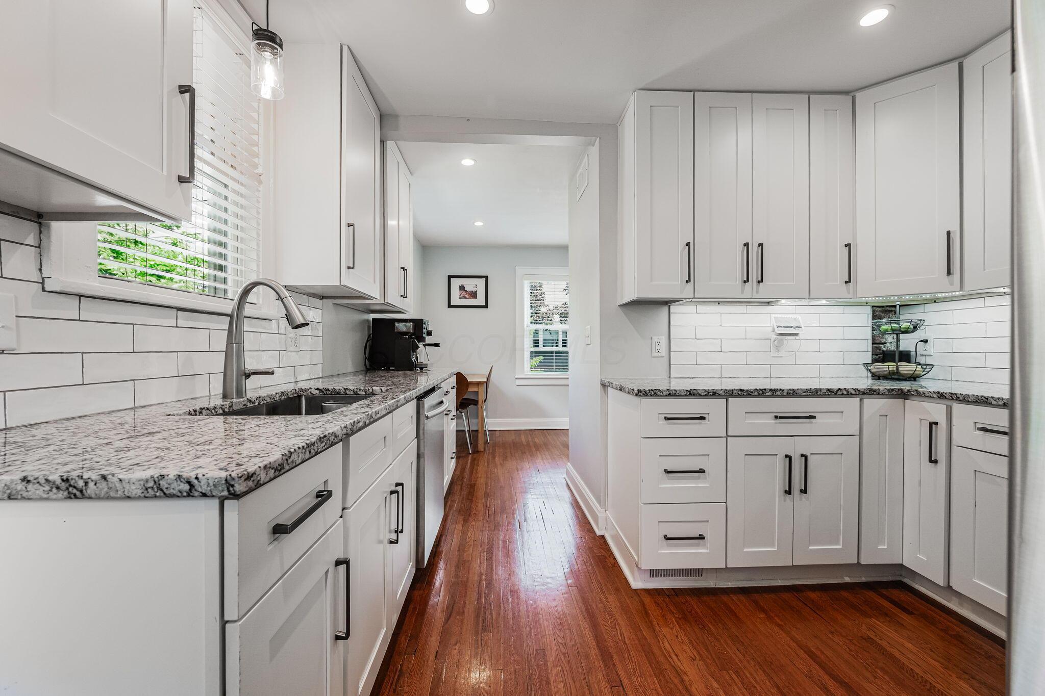 867 Oxley Road Columbus, OH 43212 - Photo 29 of 66 Kitchen