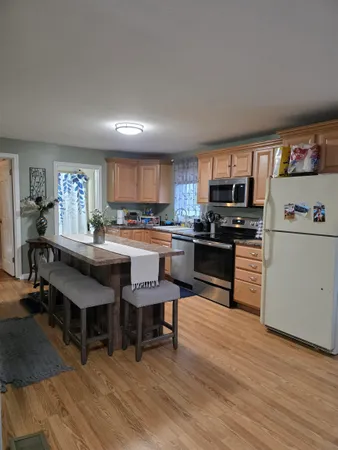 $350,000 | 19 Erskine Street, Manchester, NH 03104