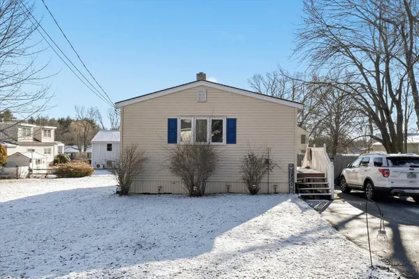 $350,000 | 19 Erskine Street, Manchester, NH 03104