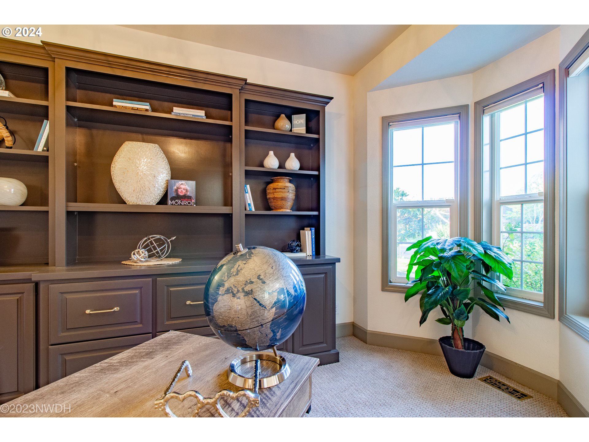 3435 Hampton Way Eugene, OR 97401 - Photo 13 of 46 a living room with furniture and a potted plant